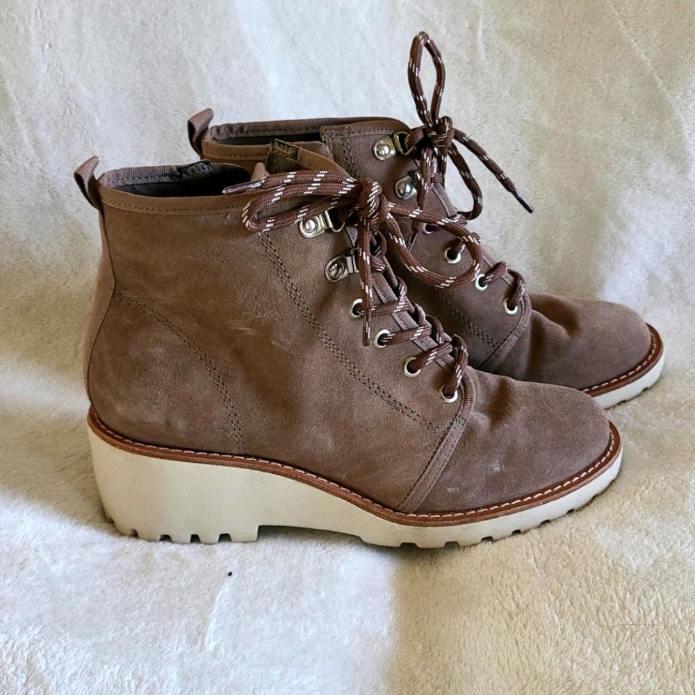 Women's Tan Suede Ankle Boots